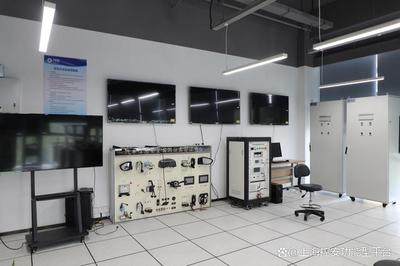 奮進汽車“強芯鑄魂”新征程 上?？匕才c臨港電力電子達成戰略合作